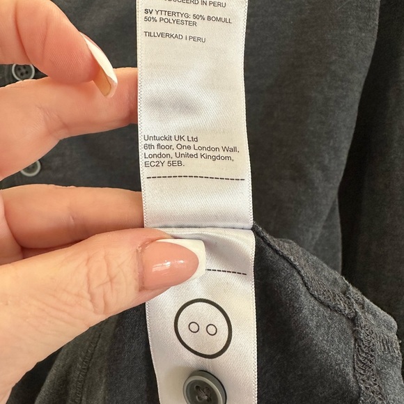 UNTUCKit “Albarino” Long Sleeve Henley - Size L - Picture 6 of 6